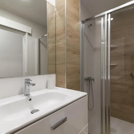 Lightbooking Tonina Playa Canteras Apartment *